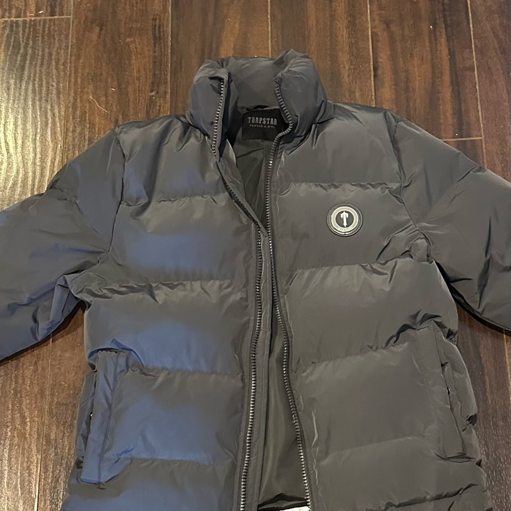 Trapstar puffer size M